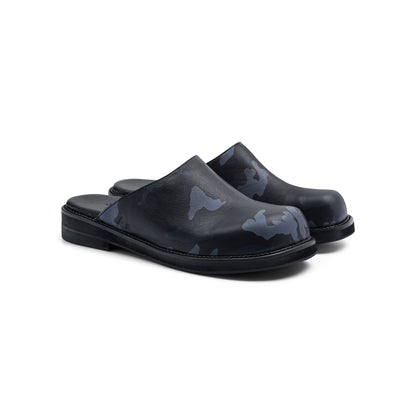 AA CLOG COW LEATHER // BLUE CAMO