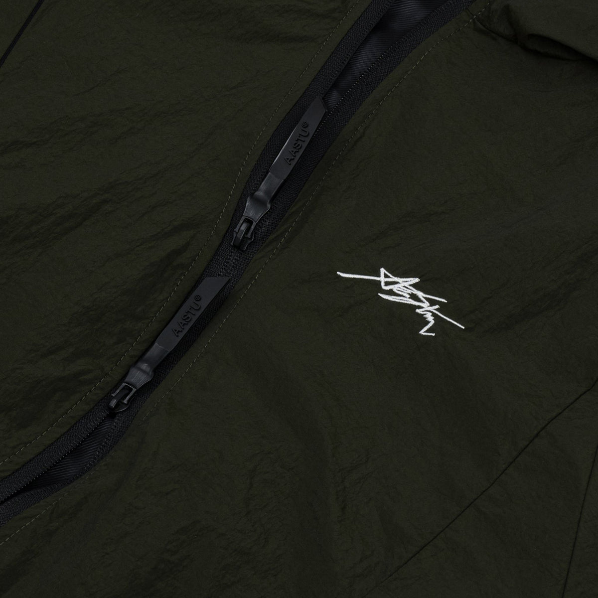 AA PARACHUTE JACKET // OLIVE
