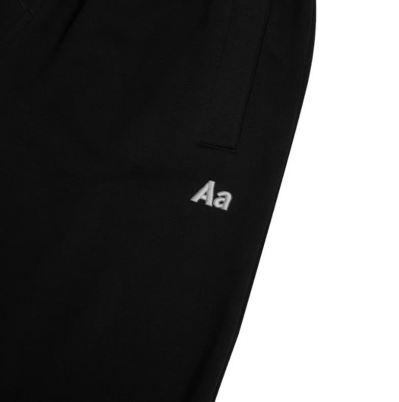 AA CLASSIC SWEATPANTS // BLACK