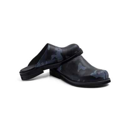 AA CLOG COW LEATHER // BLUE CAMO