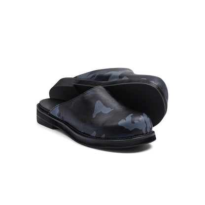 AA CLOG COW LEATHER // BLUE CAMO